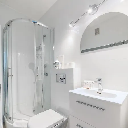 Apartment Rycerska Comfort By Bookinghost